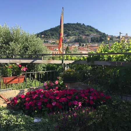 Borgo Piccolo 卡瓦翁贝罗内斯